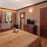מלון Ismena