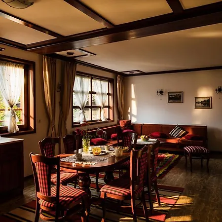 Хотел Ismena Девин