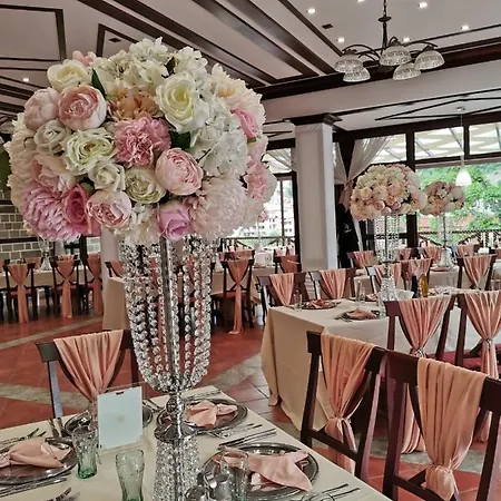 Хотел Ismena Девин